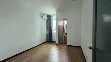 Double Storey Intermediate, City Garden