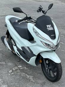 2018 HONDA PCX 150 v3 KEYLESS PCX150 1Owner TIPTOP