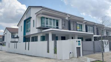 2 Storey End Lot Unit Serenia Adiva, Serenia City, Sepang