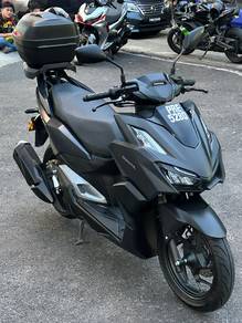 2024 HONDA VARIO 160 SE LIKE NEW 3500km GIVI BOX