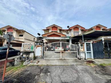 END LOT Double Storey Terrace Bandar Seri Putra, Bangi