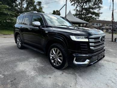 Petrol, rear TV, 2024 Toyota LANDCRUISER 3.5 ZX
