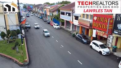 FACING MAINLOAD 2 UNIT TOGETHER SELL Double Storey Shoplot Jalan Raya