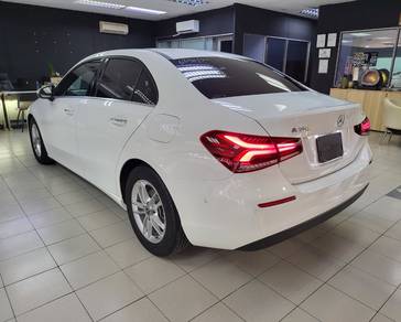 Mercedes Benz A180 1.3 SE SEDAN PANROOF UNREG