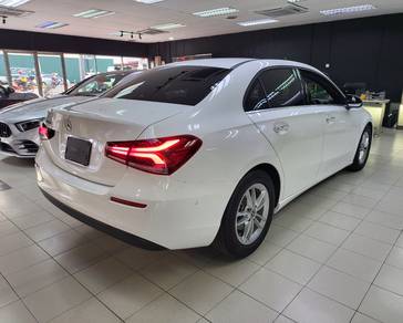Mercedes Benz A180 1.3 SE SEDAN PANROOF UNREG