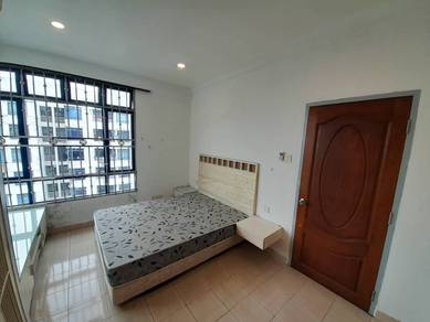 Aster Court Master Room (Near CIQ)