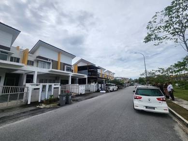 Double Storey Terrace, Taman Warisan Puteri, Sikamat, Seremban