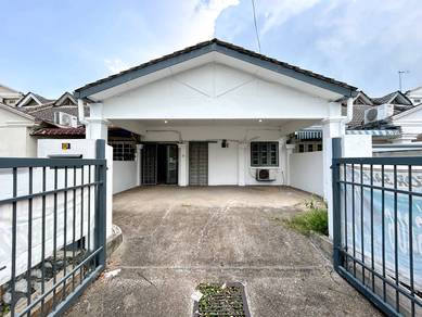 Extended! 1.5 Storey Terrace USJ 2 Subang Jaya