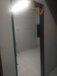 [BELOW MARKET 60K + ZERO DOW + HIGH RENTAL]Serdang Shop Apartment