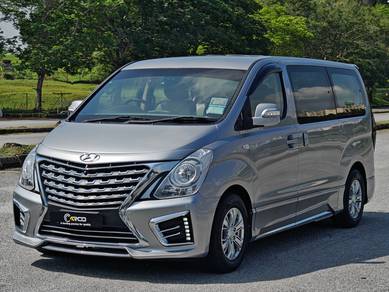 Hyundai GRAND STAREX 2.5 ROYALE DELUXE (A)