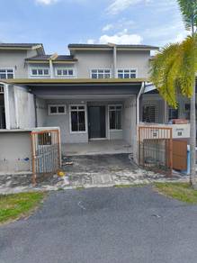 Rumah Teres 1 ½ Tingkat  Jalan Pipit Jalan Kebun