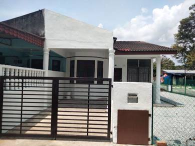 End Lot Tanah Luas Freehold Taman Medan Indah, Telok Panglima Garang