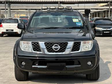 Nissan NAVARA 2.5 CALIBRE (A)