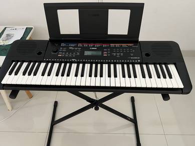 Yamaha Keyboard Piano