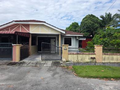 BAWAH HARGA PASARAN  CORNER 1 Tingkat Semi D Taman Sanctuary Villa