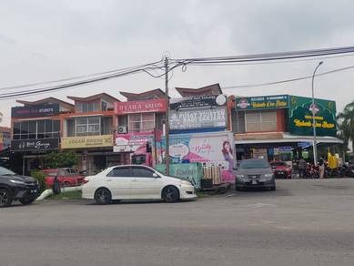 2 Sty Shop Lot For Sale