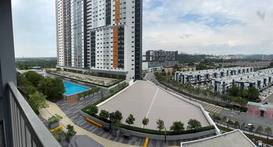Alanis 3 Bilik Swimming Pool View Di Kota Warisan Sepang KLIA