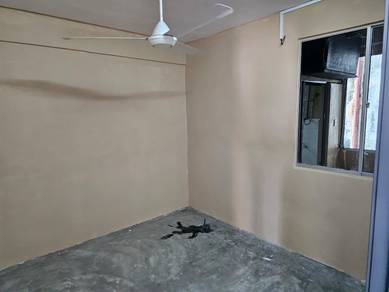 Lower Floor Rista Villa Apartment Putra Perdana Puchong