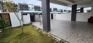 Good Condition|Semi d|Satuary Residence(Phase 3)|Alma