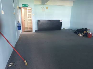 Old klang road shop office with lift security