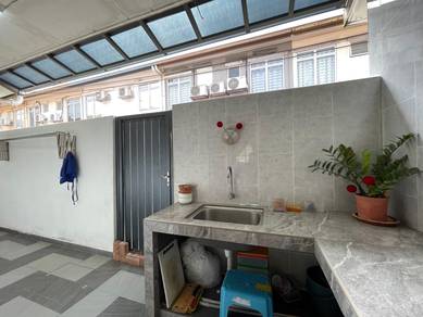 2-storey-Terraced-House-for-sale-Bandar-Botanic-Selangor-2