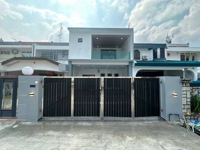 BIG SIZE Double Storey Jalan Lembah Taman Tasek Johor Bahru / Larkin