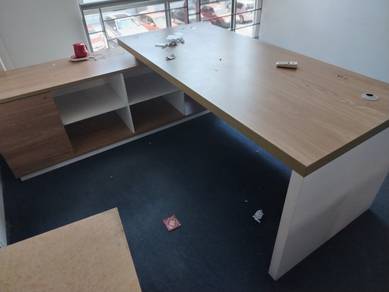 Maple 7FT L Shape Director Table TD749