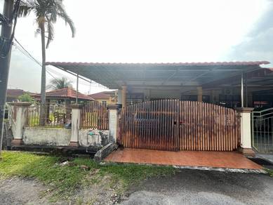 TAMAN PAYA RUMPUT INDAH | Rumah Teres Setingkat CORNER lot