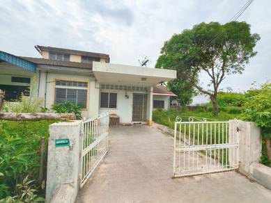 Single Storey at Ipoh Tasek Taman Wing Onn, Corner House 5 Bedrooms