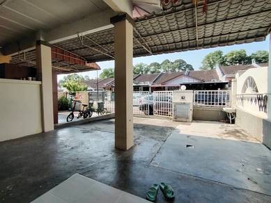 Bukit Indah Single Storey House 3 bed 2 Bath For Renting