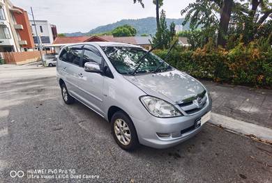 Toyota INNOVA 2.0 G (A)