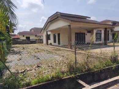 End Lot Semi-D Indera Sempurna, Kuantan (Tanah Luas & Tepi Tasik)