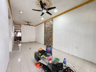 Cantik & Renovated💥Taman Delima II, Kluang