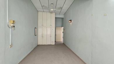 Double storey Terrace House, Greenlane |Well Maintained, Easy Access|