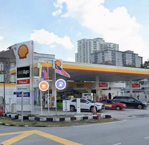 Shell Taman Len Sen Land For Rent Near School &amp; Shop facing mainroad