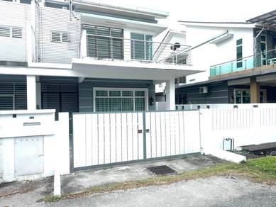 Semi D Cluster Royal Garden  Sp 10 Bandar Saujana Putra