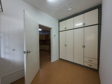 2-storey-Terraced-House-for-rent-Sri-Hartamas-Kuala-Lumpur-3