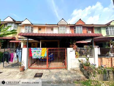 FACING CORNER LOT Freehold | Double Storey Taman Dahlia Salak Tinggi