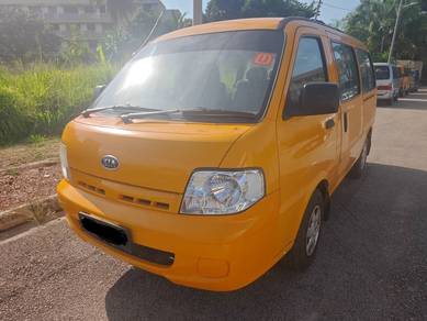 Kia PREGIO 2.7 (M) WINDOW VAN