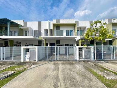 CHEAPEST UNIT  Double Storey Terrace Casa Wood @ Cybersouth
