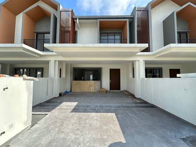 TYPE B2 💥 BRAND NEW 💥 2 Storey Diamond Taman Putra Prima Puchong
