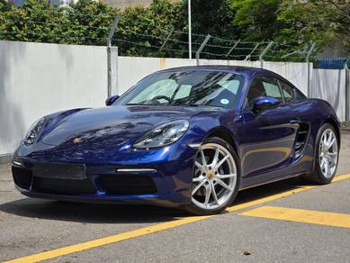 Porsche 718 2.0 Turbo CAYMAN Sport Exhaust Keyless