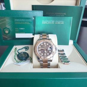 126621 2021 Rolex Yacht Master Half Rose Gold
