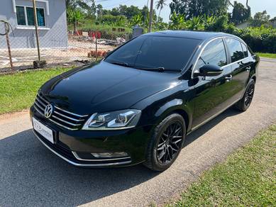 Volkswagen PASSAT 1.8 TSI (CKD) ENHANCED (A)
