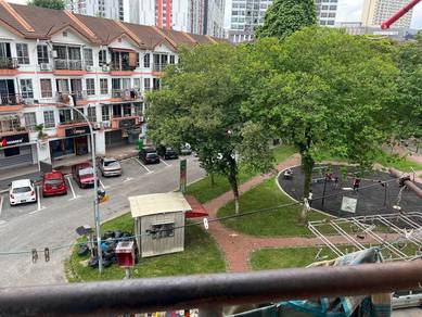 Park Avenue (Tampoi Indah)