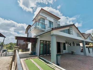 Mont Callista Skudai Taman Universiti 3 Storey Semi D House Renovated