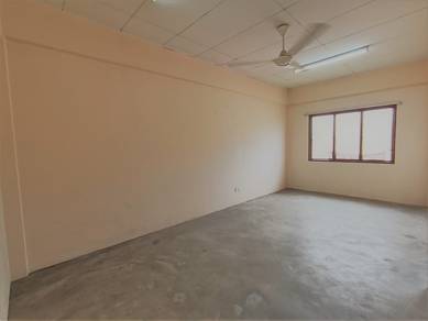(100% Loan) KAJANG SENTRAL LC Apartment (675sf,3R2B) KTM & MRT Kajang