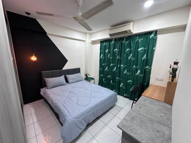 Bright & Modern MIDDLE room (M2)| Vista Komanwel C, Bukit Jalil