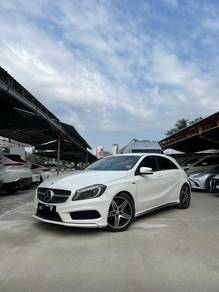 CAR KING 2014 Mercedes Benz A250 SPORTS (CBU) 2.0