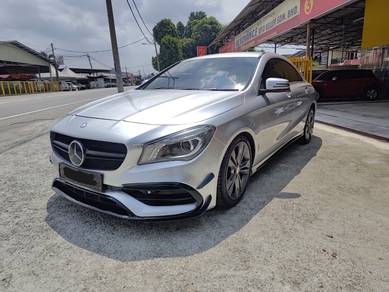 Mercedes Benz CLA180 1.6 CbU CoupE LiKeNeW